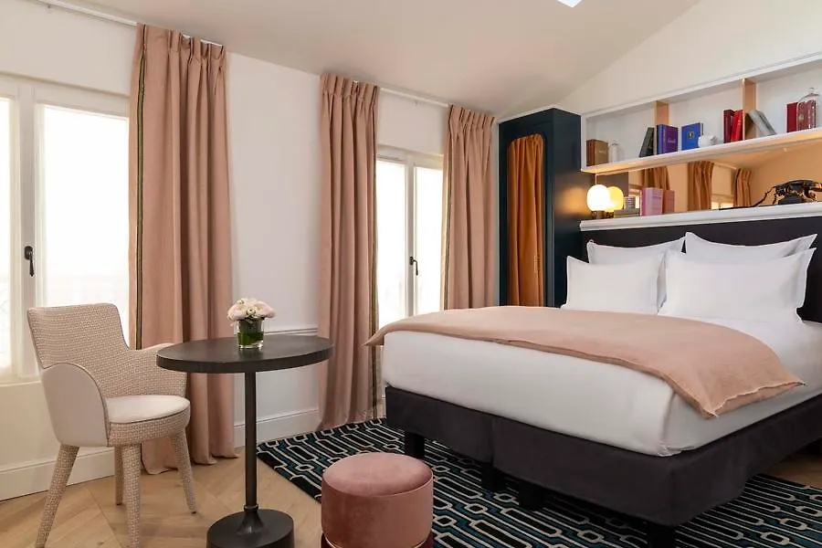Louvre Montana 4*
